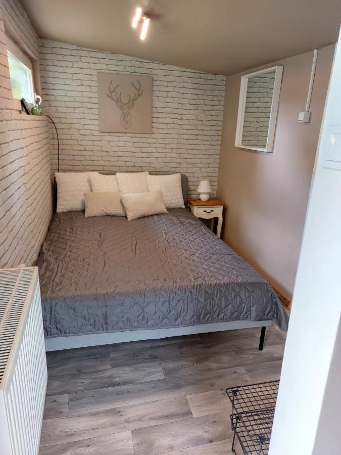 Hi-Bp Garden City Batsanyi Tiny House Near The City Train With Free Parking Budapest Eksteriør billede
