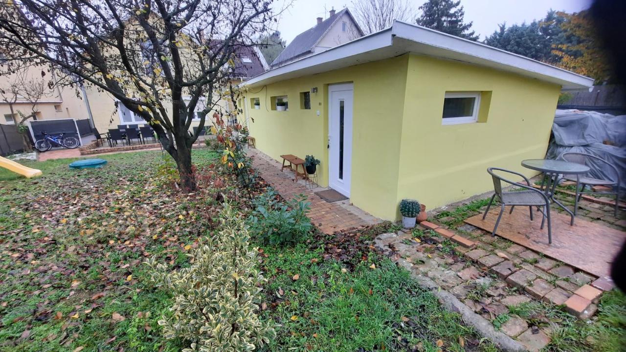 Hi-Bp Garden City Batsanyi Tiny House Near The City Train With Free Parking Budapest Eksteriør billede