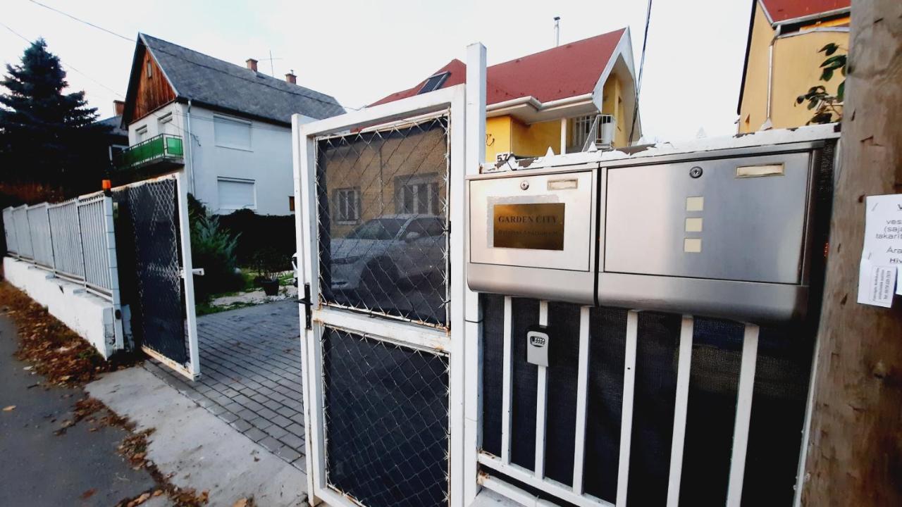 Hi-Bp Garden City Batsanyi Tiny House Near The City Train With Free Parking Budapest Eksteriør billede
