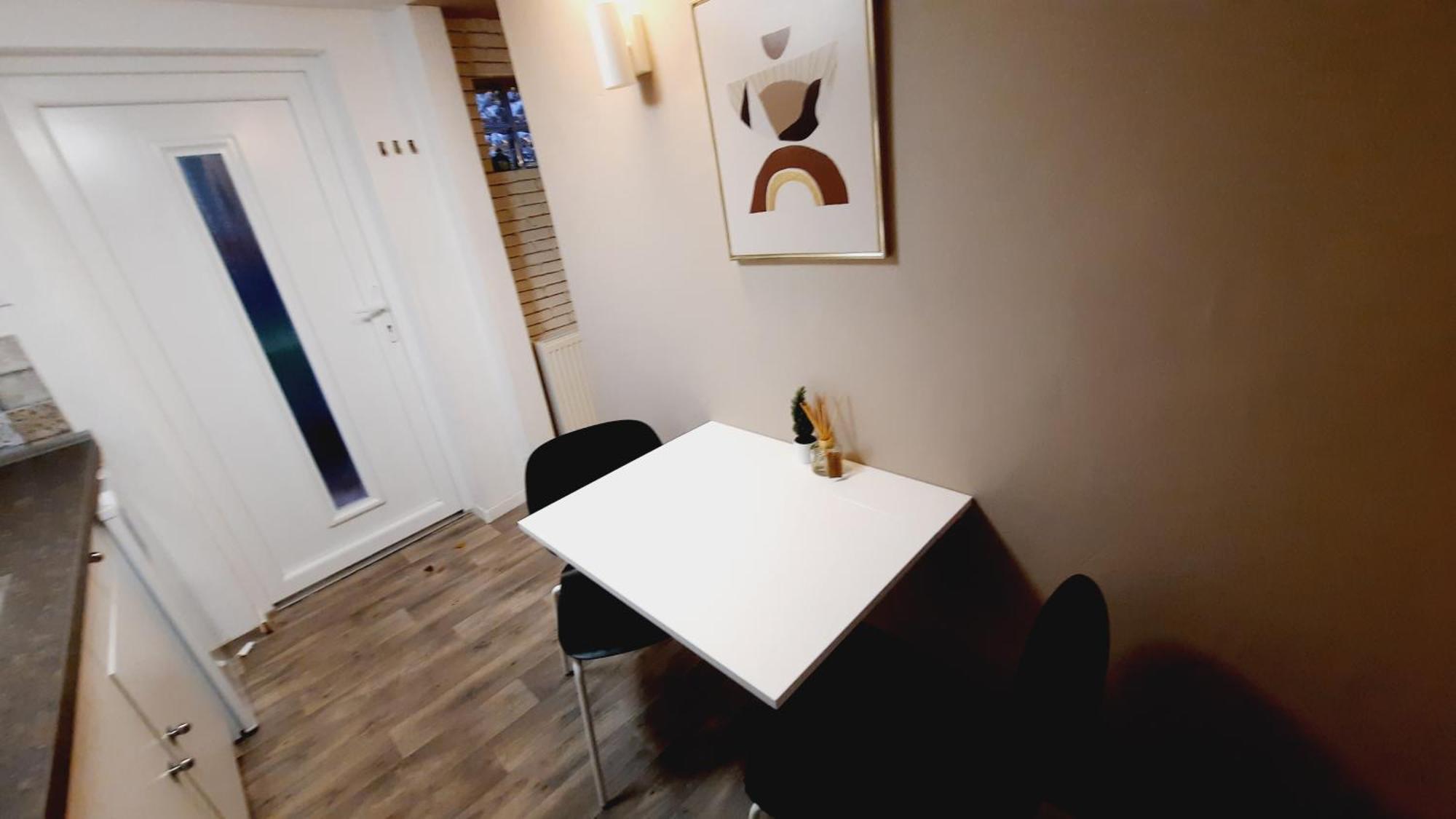 Hi-Bp Garden City Batsanyi Tiny House Near The City Train With Free Parking Budapest Eksteriør billede