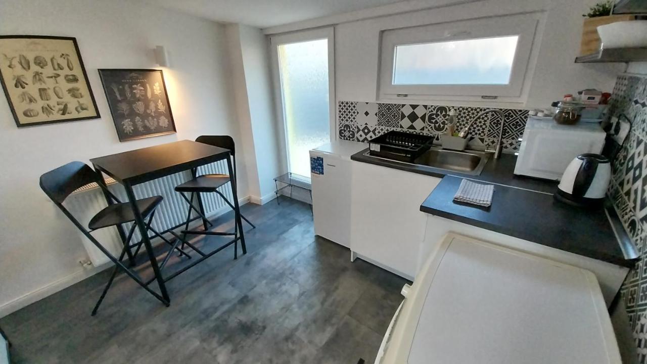 Hi-Bp Garden City Batsanyi Tiny House Near The City Train With Free Parking Budapest Eksteriør billede
