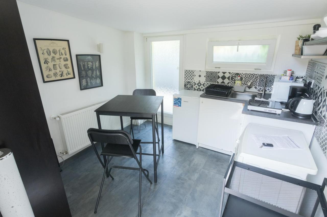 Hi-Bp Garden City Batsanyi Tiny House Near The City Train With Free Parking Budapest Eksteriør billede
